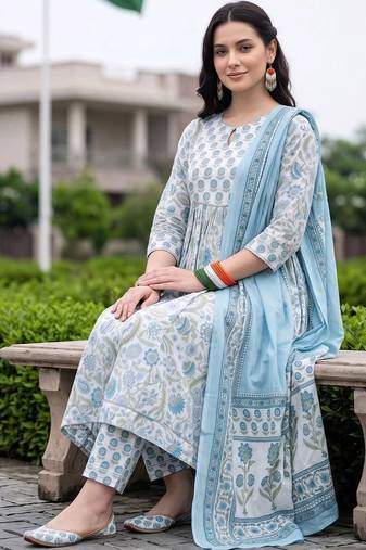 women floral printed empire cotton kurta with trousers & with dupatta