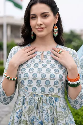 women floral printed empire cotton kurta with trousers & with dupatta