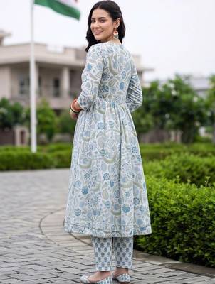 women floral printed empire cotton kurta with trousers & with dupatta 5