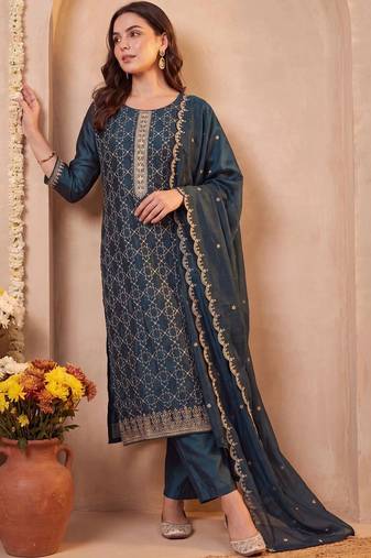 women embroidered regular thread work kurta with trousers & with dupatta