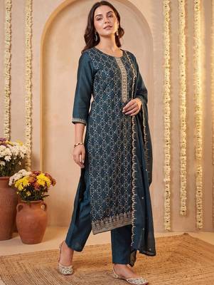 women embroidered regular thread work kurta with trousers & with dupatta 2