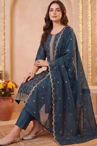 women embroidered regular thread work kurta with trousers & with dupatta