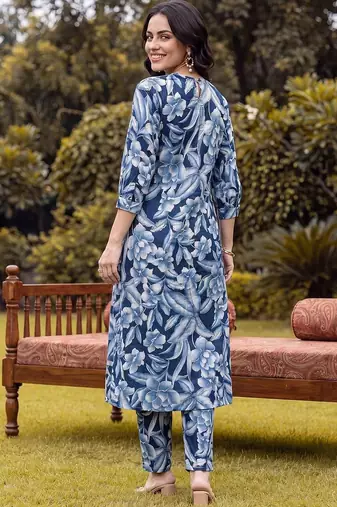 women floral printed regular cotton kurta with trousers