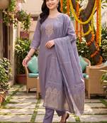 women paisley embroidered regular sequinned kurta with trousers & with dupatta