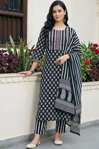 women ethnic motifs printed regular cotton kurta with trousers & with dupatta