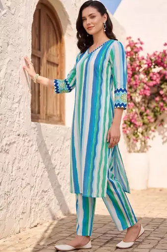 women printed regular cotton kurta with trousers