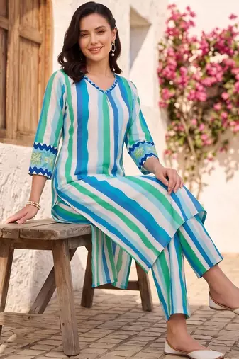 women printed regular cotton kurta with trousers