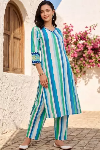 women printed regular cotton kurta with trousers