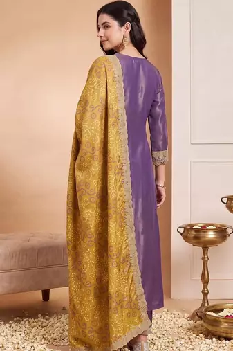 women ethnic motifs embroidered regular kurta with trousers & with dupatta