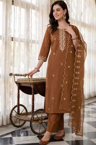 women ethnic motifs embroidered regular thread work kurta with trousers & with dupatta