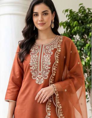 women ethnic motifs embroidered regular thread work liva kurta with trousers & with dupatta 4