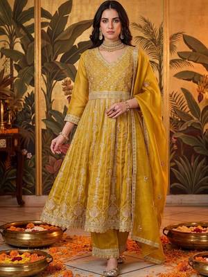 women ethnic motifs embroidered empire kurta with trousers & with dupatta 1