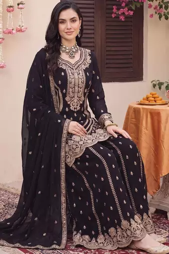 women ethnic motifs embroidered regular kurta with sharara & with dupatta