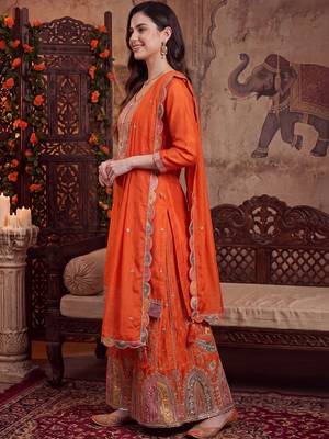 women ethnic motifs embroidered regular kurta with sharara & with dupatta 6
