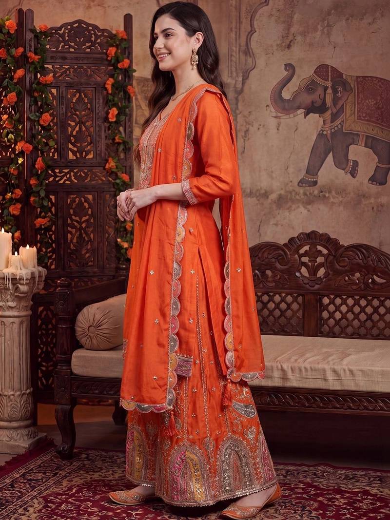women ethnic motifs embroidered regular kurta with sharara & with dupatta