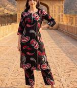 women paisley printed regular cotton kurta with trousers