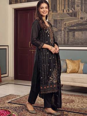 women ethnic motifs embroidered regular sequinned kurta with trousers & with dupatta 2