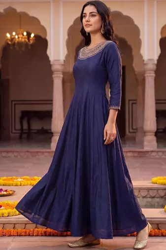 women ethnic motifs embroidered empire thread work kurta with pyjamas