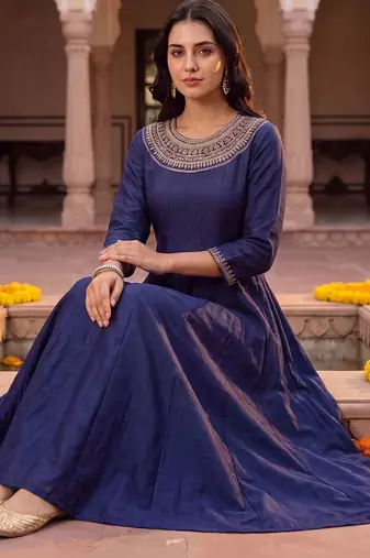 women ethnic motifs embroidered empire thread work kurta with pyjamas