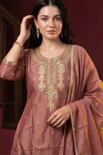 women ethnic motifs embroidered regular kurta with trousers & with dupatta