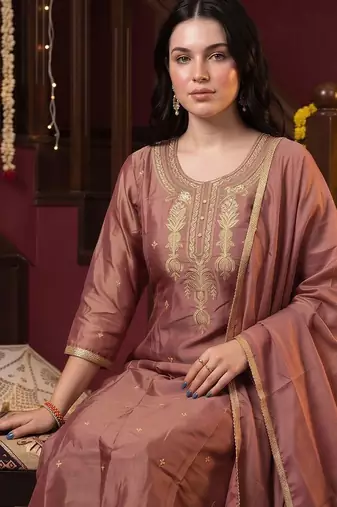 women ethnic motifs embroidered regular kurta with trousers & with dupatta