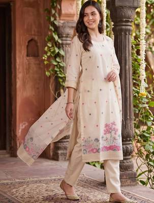 women ethnic motifs printed regular thread work kurta with trousers & with dupatta 1