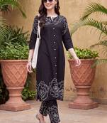 women floral printed regular cotton kurta with trousers