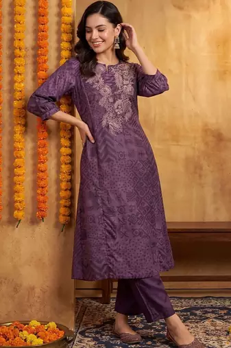 women ethnic motifs printed regular thread work kurta with trousers
