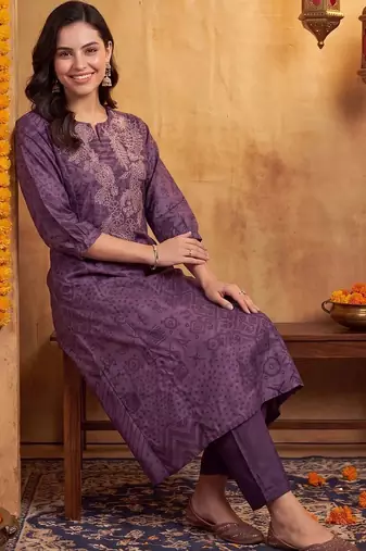 women ethnic motifs printed regular thread work kurta with trousers