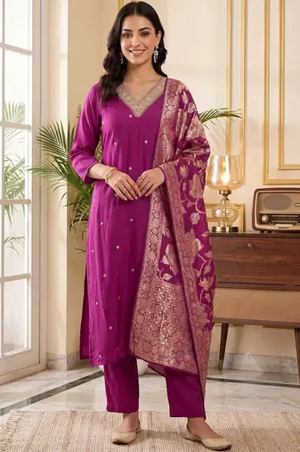 women ethnic motifs embroidered regular kurta with trousers & with dupatta