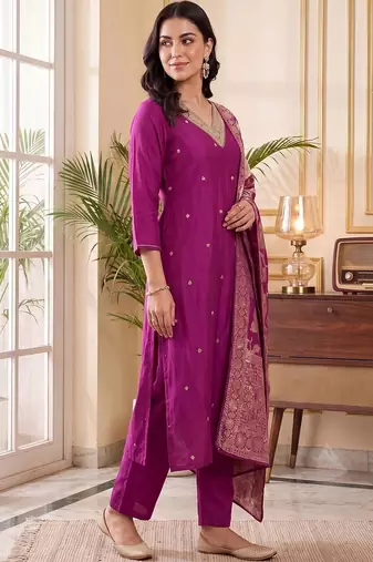 women ethnic motifs embroidered regular kurta with trousers & with dupatta