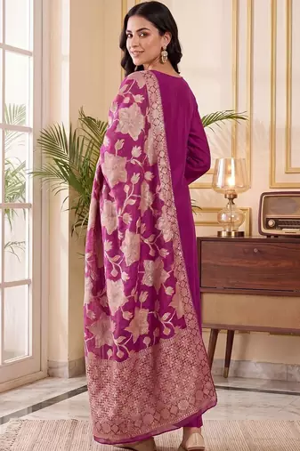 women ethnic motifs embroidered regular kurta with trousers & with dupatta