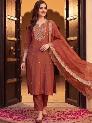 women floral embroidered regular liva kurta with trousers & with dupatta 1