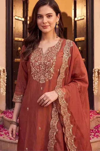 women floral embroidered regular liva kurta with trousers & with dupatta
