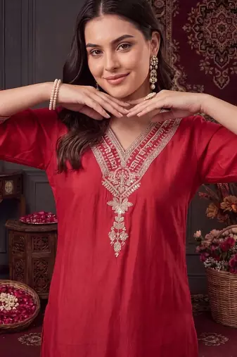 women ethnic motifs embroidered regular thread work liva kurta with trousers & with dupatta