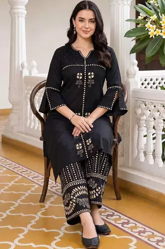 women ethnic motifs printed regular cotton kurta with trousers