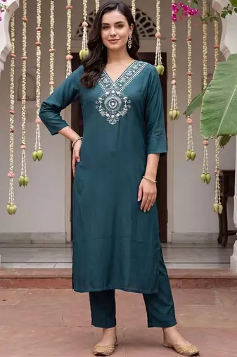 women ethnic motifs embroidered regular thread work kurta with trousers