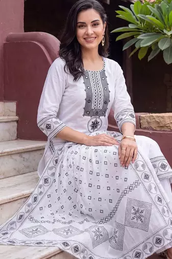 women ethnic motifs embroidered regular mirror work cotton kurta with trousers & with dupatta