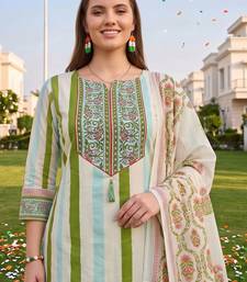women printed regular thread work cotton kurta with trousers & with dupatta