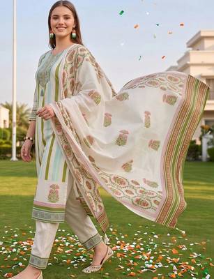 women printed regular thread work cotton kurta with trousers & with dupatta 4