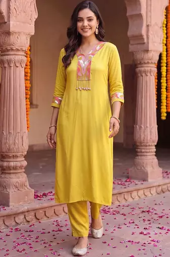women ethnic motifs embroidered regular sequinned kurta with trousers