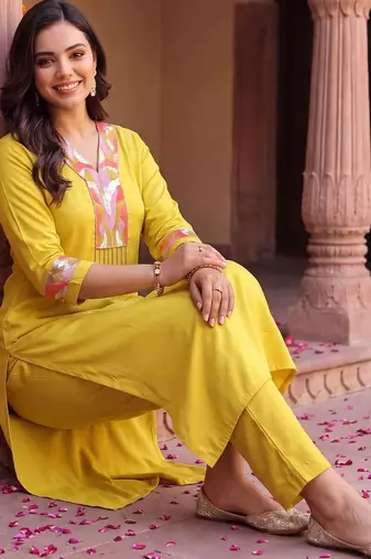 women ethnic motifs embroidered regular sequinned kurta with trousers