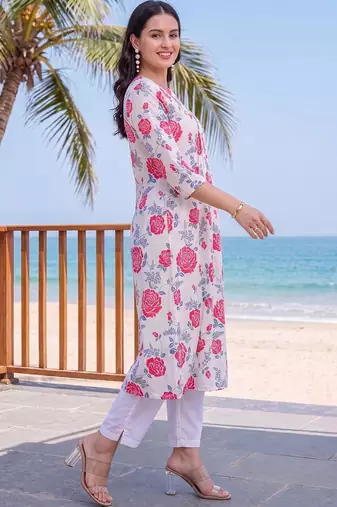 women floral printed regular cotton kurta with trousers