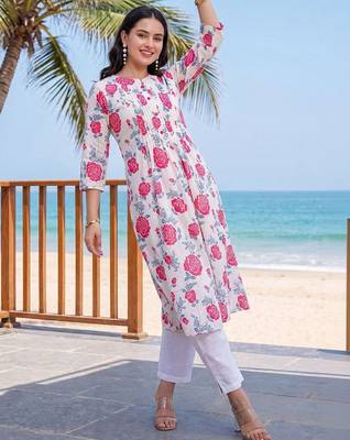 women floral printed regular cotton kurta with trousers 1