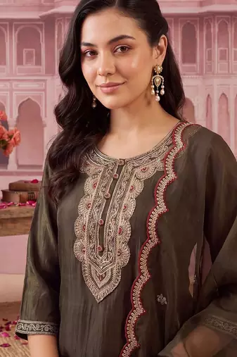 women ethnic motifs embroidered regular thread work liva kurta with trousers & with dupatta