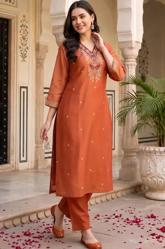 women ethnic motifs embroidered regular thread work kurta with trousers & with dupatta