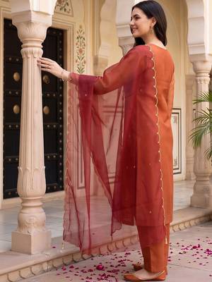 women ethnic motifs embroidered regular thread work kurta with trousers & with dupatta 6