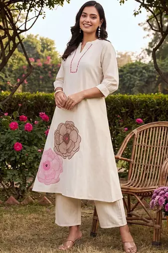 women floral embroidered regular thread work kurta with trousers
