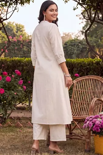women floral embroidered regular thread work kurta with trousers