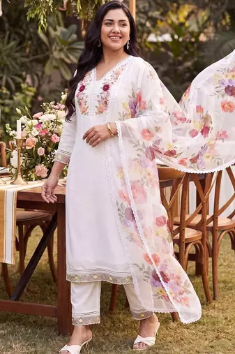 women floral embroidered regular beads and stones kurta with trousers & with dupatta